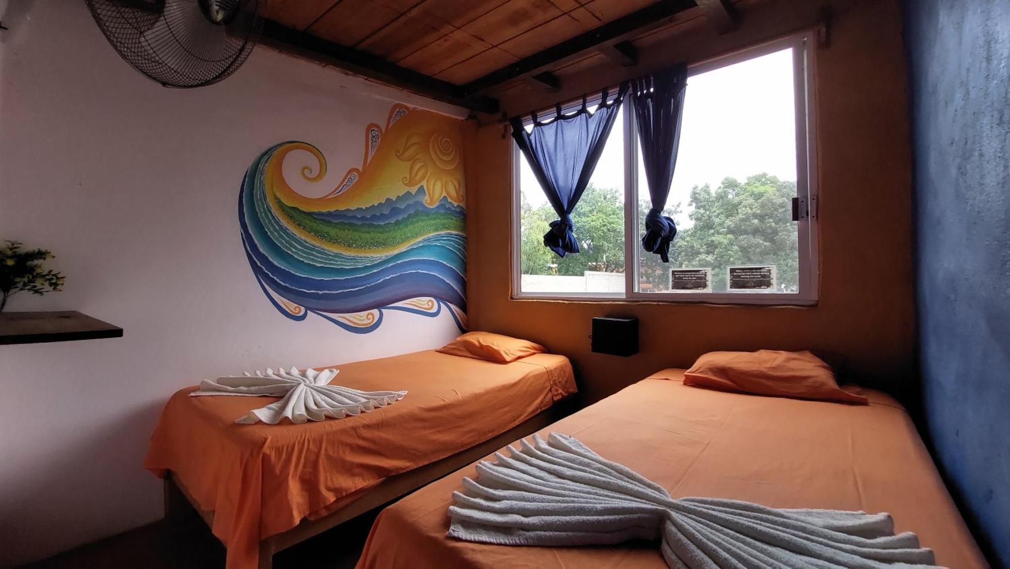 Tower Bridge Hostel Puerto Escondido  Exterior photo